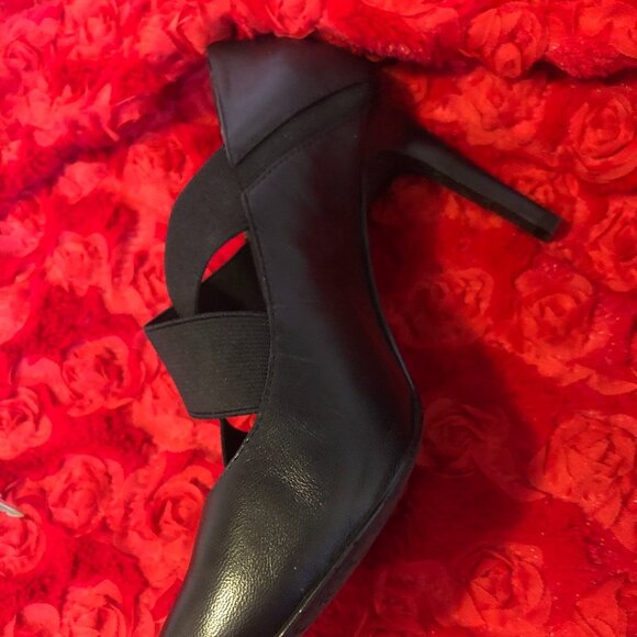 TAHARI Womens BARBI HIGH HEELS - Picture 5 of 16